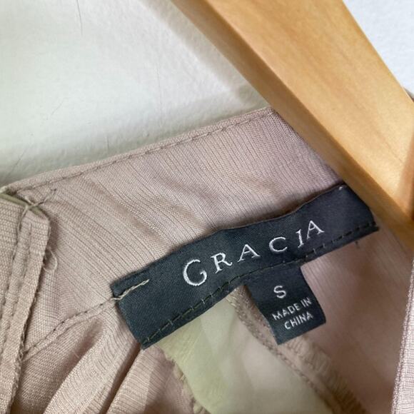 Gracia Pink Cream Oversized V-Neck Pullover Top Women's Size Small S - Picture 6 of 7